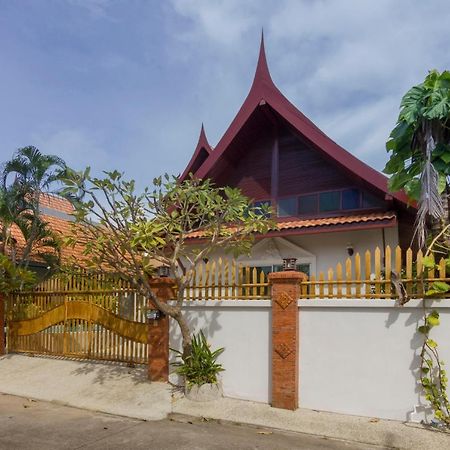 Nowhere Villa Pluto Pattaya Exterior photo