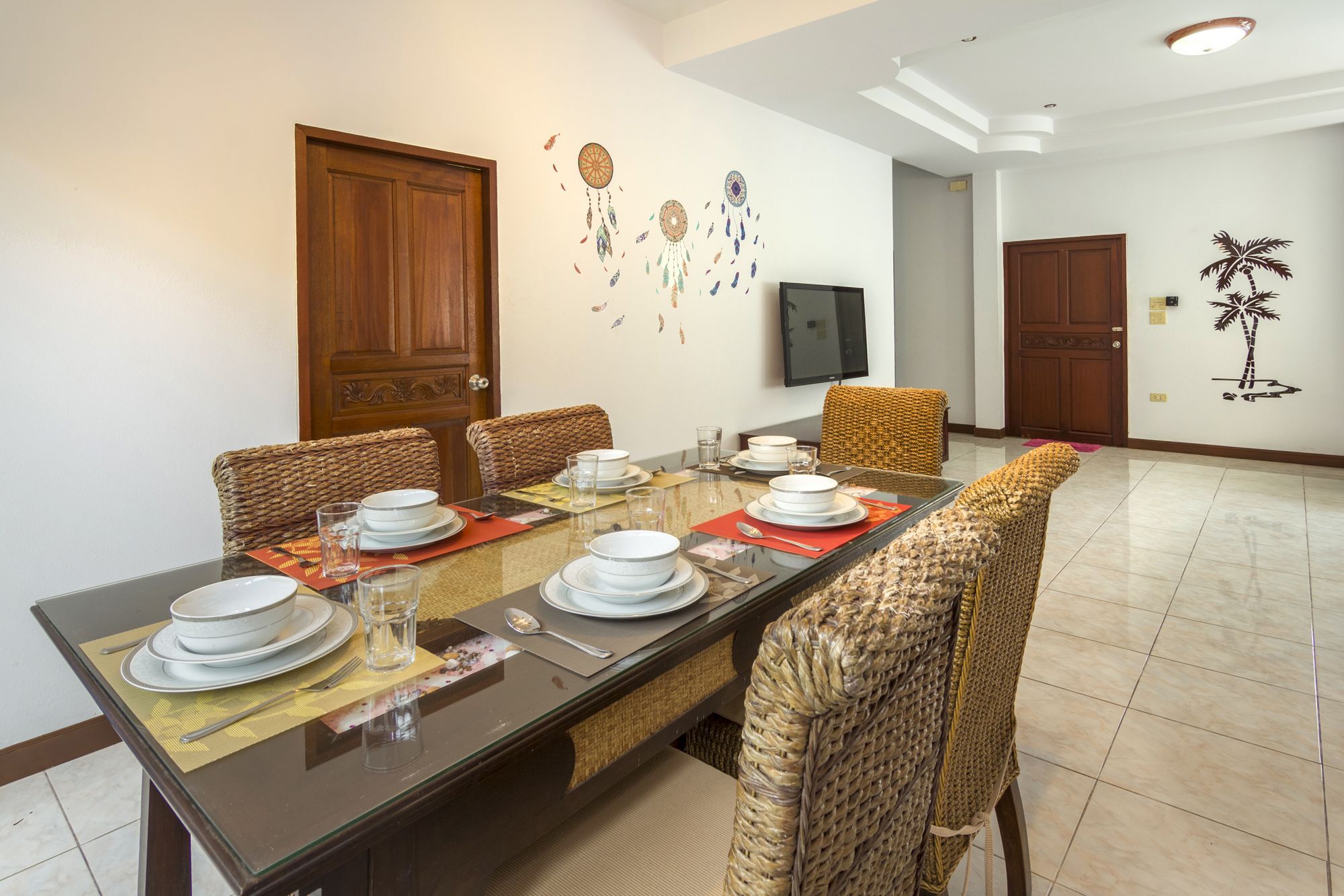 Nowhere Villa Pluto Pattaya Exterior photo