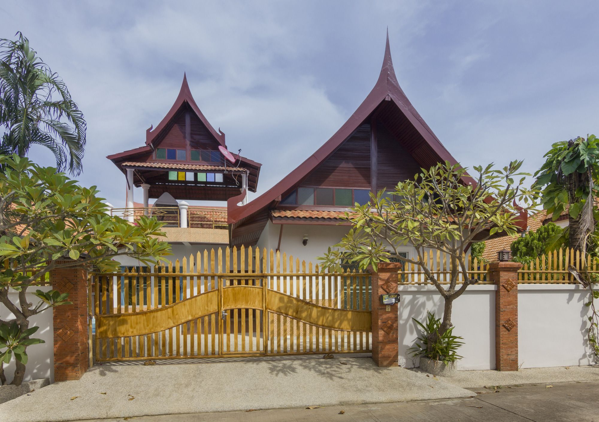 Nowhere Villa Pluto Pattaya Exterior photo